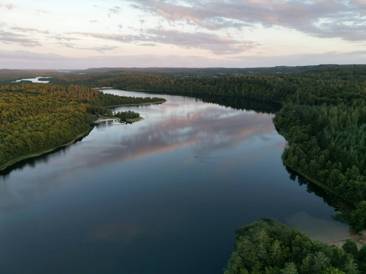 Metakognitiv terapi ved certificeret metakognitiv terapeut Kim Oechsle nær Silkeborg. Photo by Daniel Diemer on Unsplash